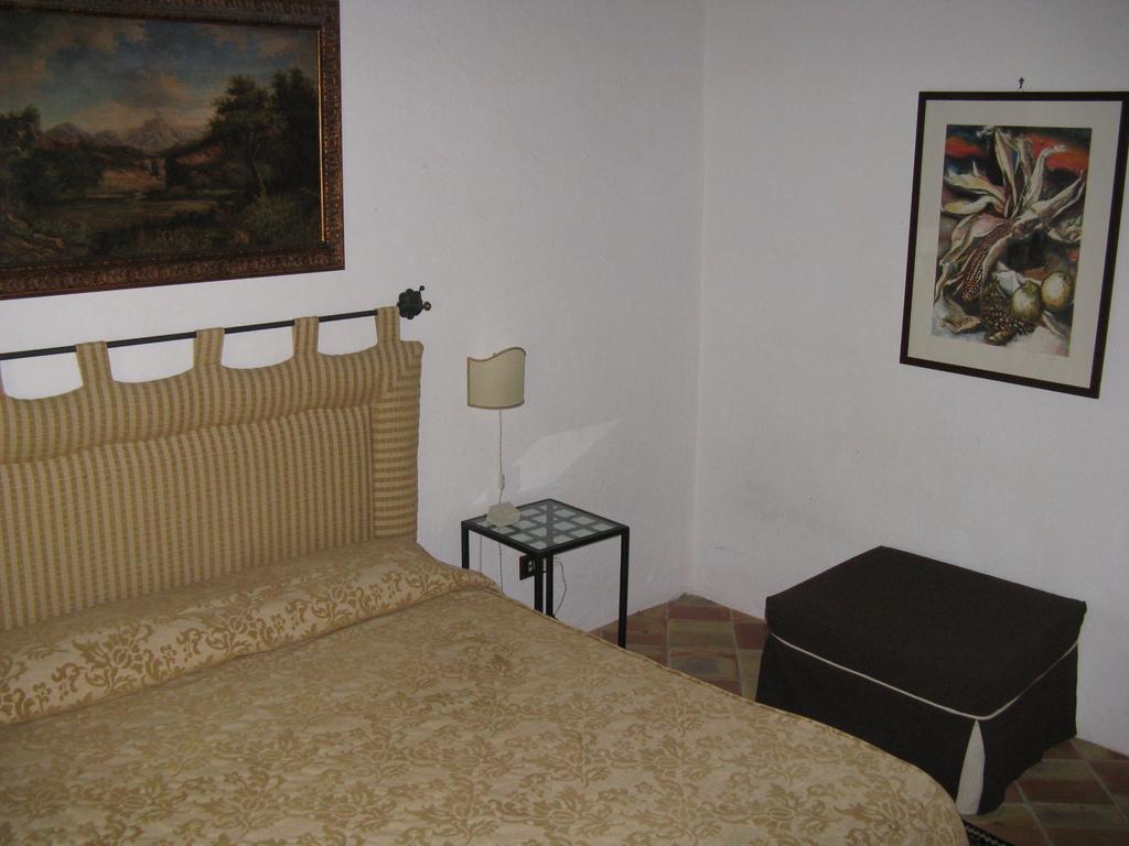 Crapa Licca Villa Ventimiglia di Sicilia Bilik gambar