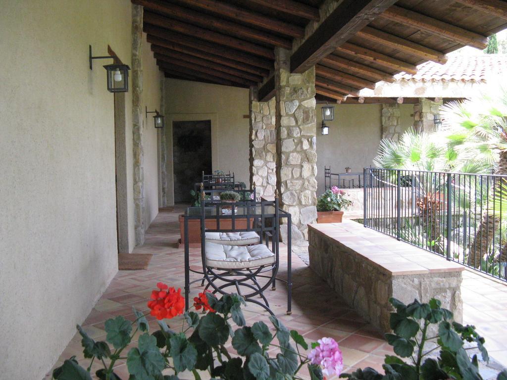 Crapa Licca Villa Ventimiglia di Sicilia Bilik gambar
