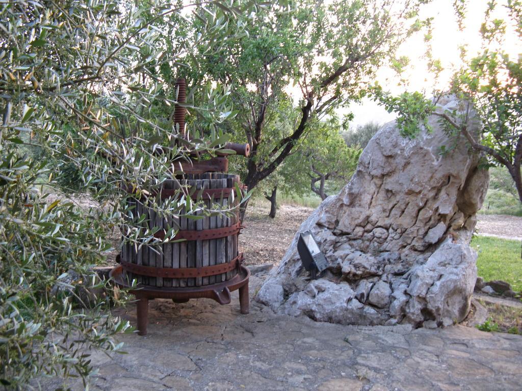 Crapa Licca Villa Ventimiglia di Sicilia Luaran gambar