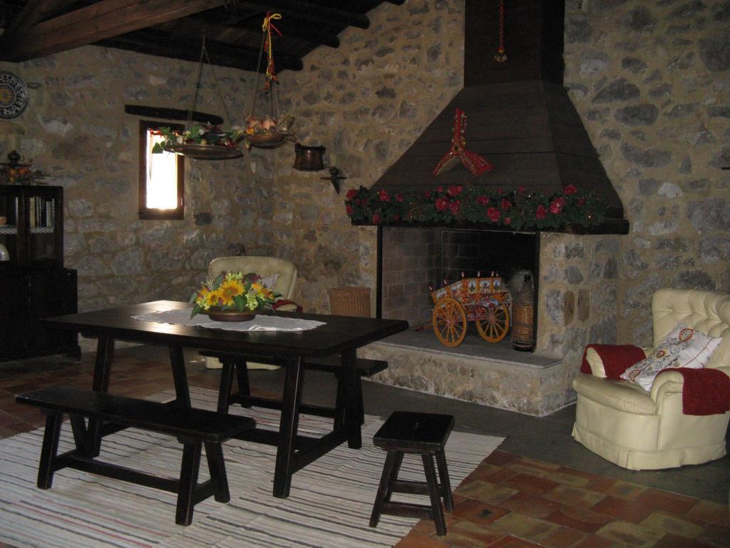 Crapa Licca Villa Ventimiglia di Sicilia Luaran gambar