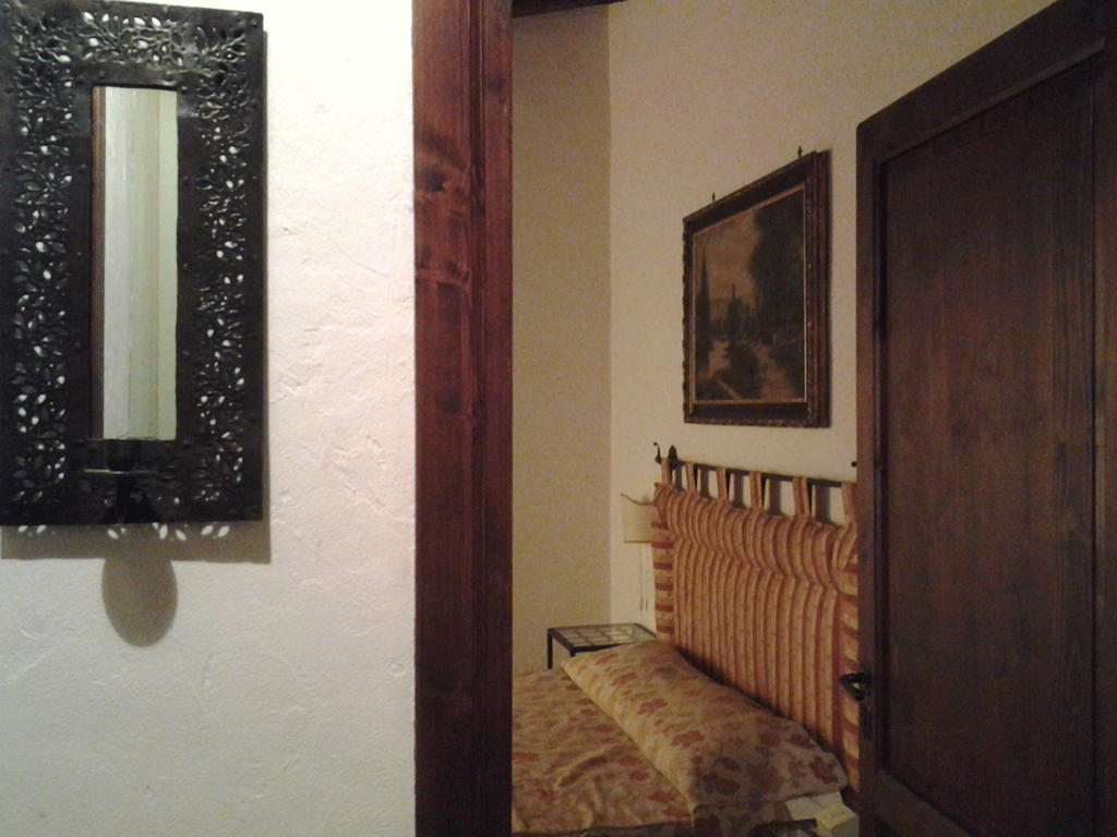 Crapa Licca Villa Ventimiglia di Sicilia Bilik gambar