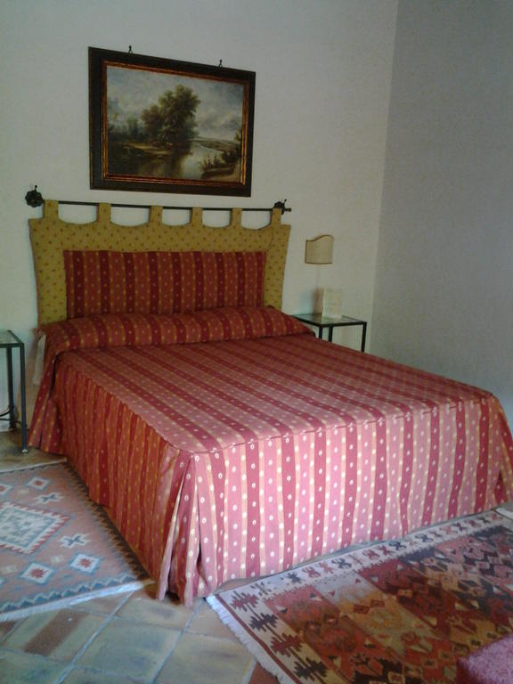 Crapa Licca Villa Ventimiglia di Sicilia Bilik gambar